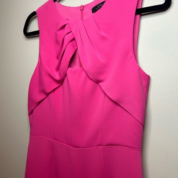Trina Turk Barbie Pink Keyhole Sleeveless Sheath Dress Size S - Picture 5 of 8